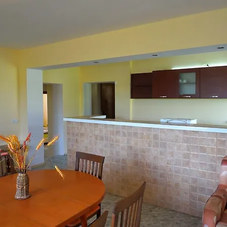 Апартаменты Angelinas With Private Pool Каварна