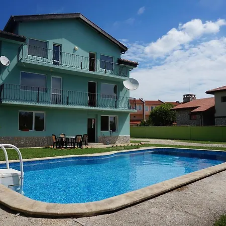 Angelinas With Private Pool Каварна