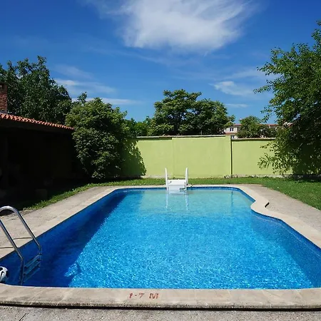 Апартаменты Angelinas With Private Pool Каварна