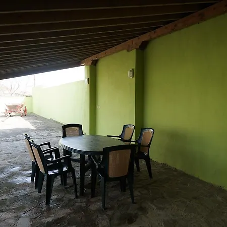 Angelinas With Private Pool
